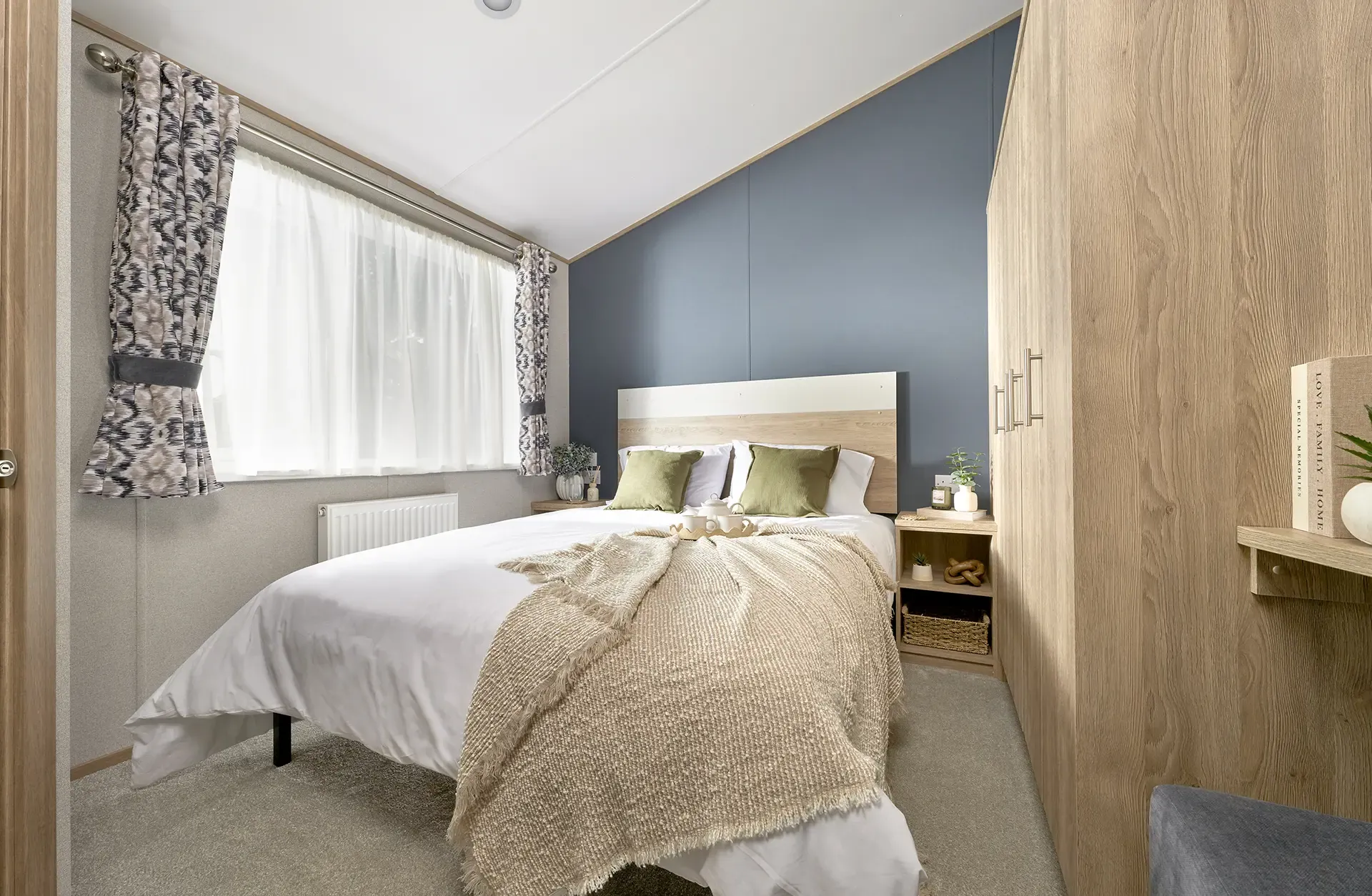 ABI Eden: bedroom