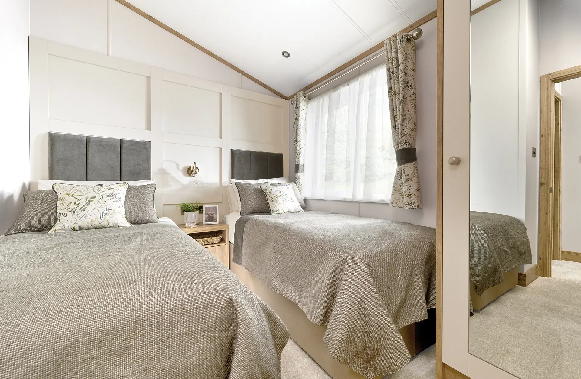 ABI Harrogate: bedroom