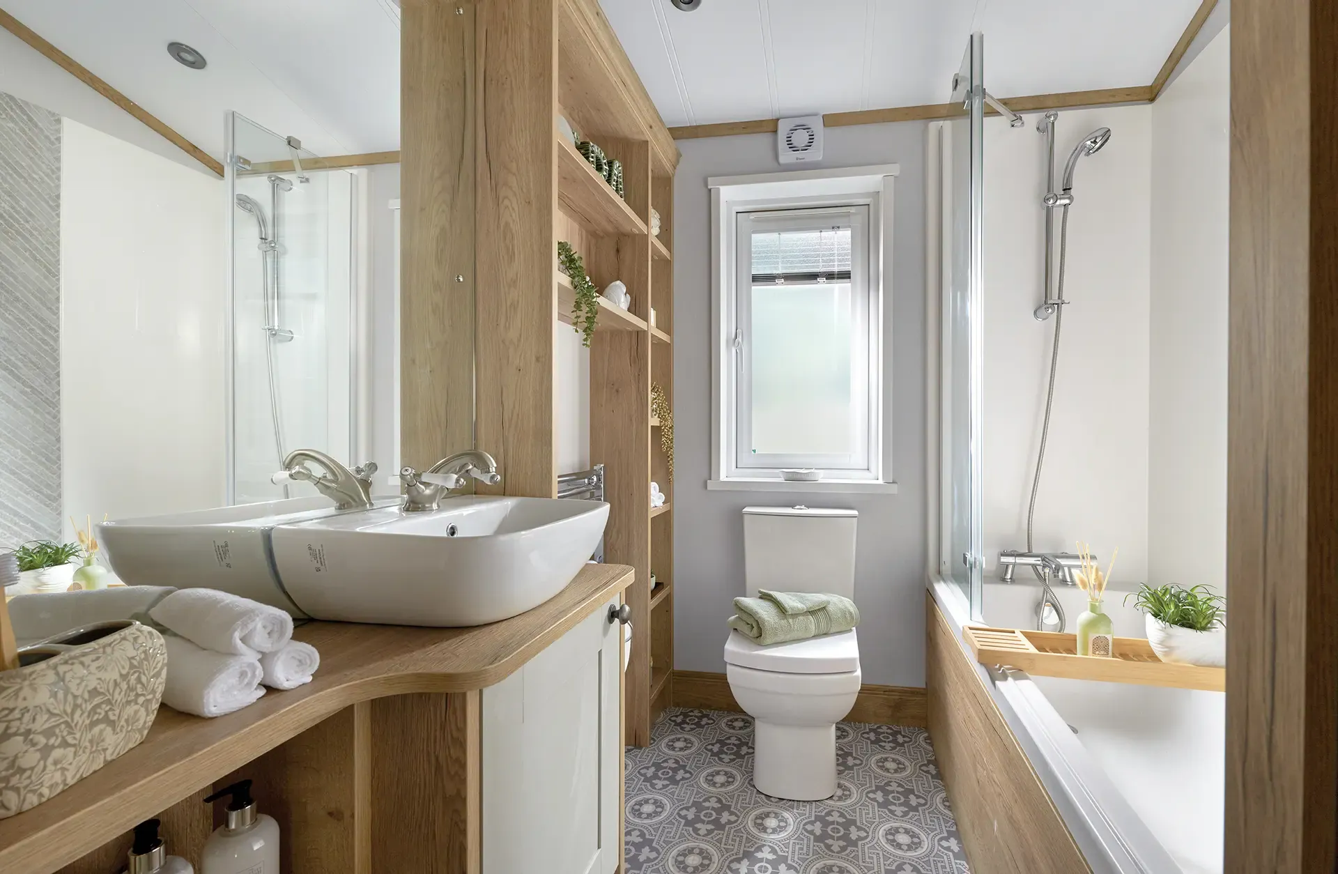 ABI Harrogate: bathroom