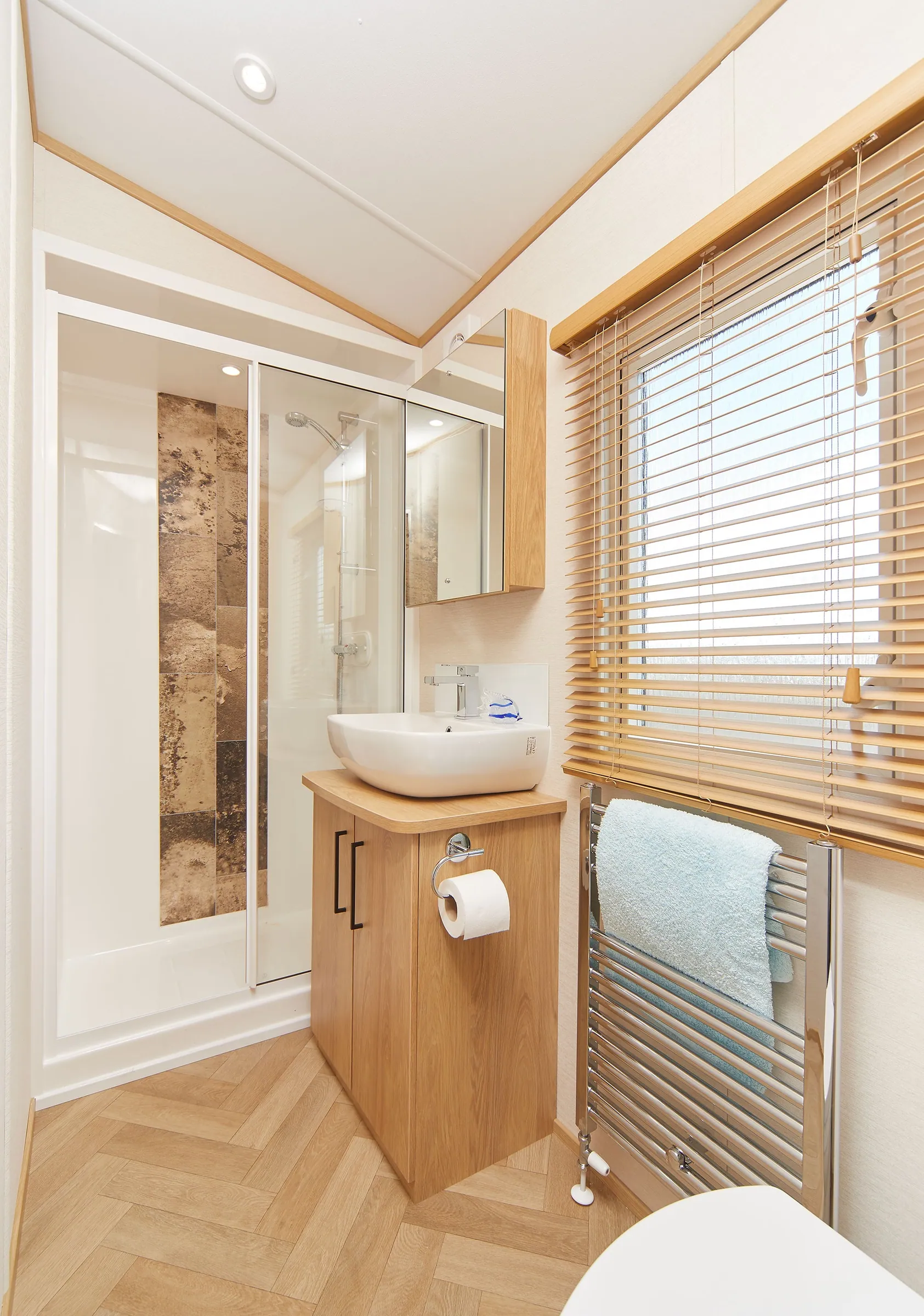 Carnaby Chantry Lodge: bathroom