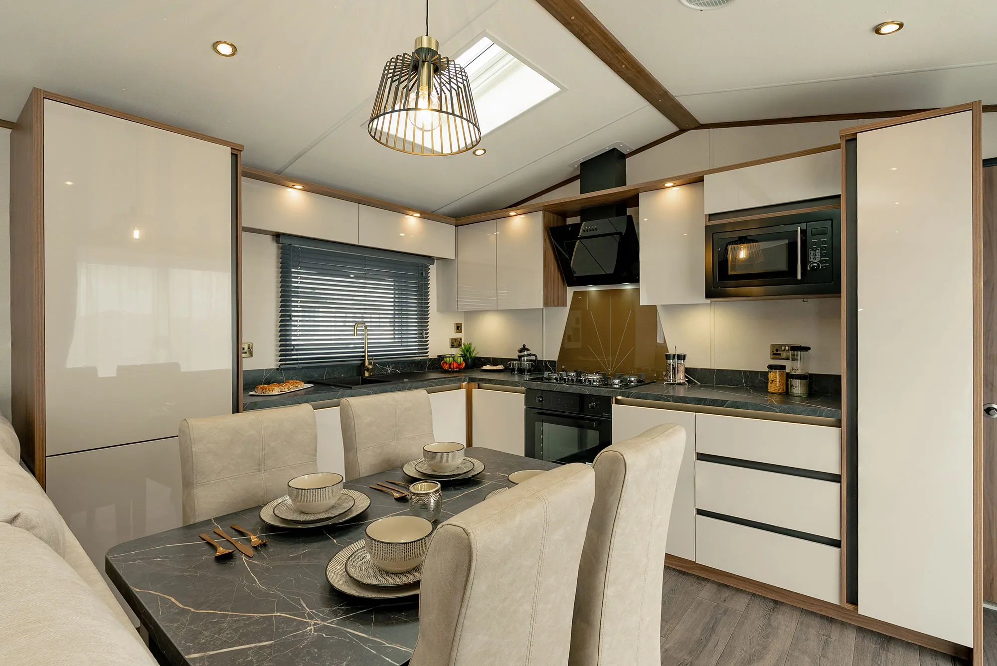 Carnaby Langham: kitchen
