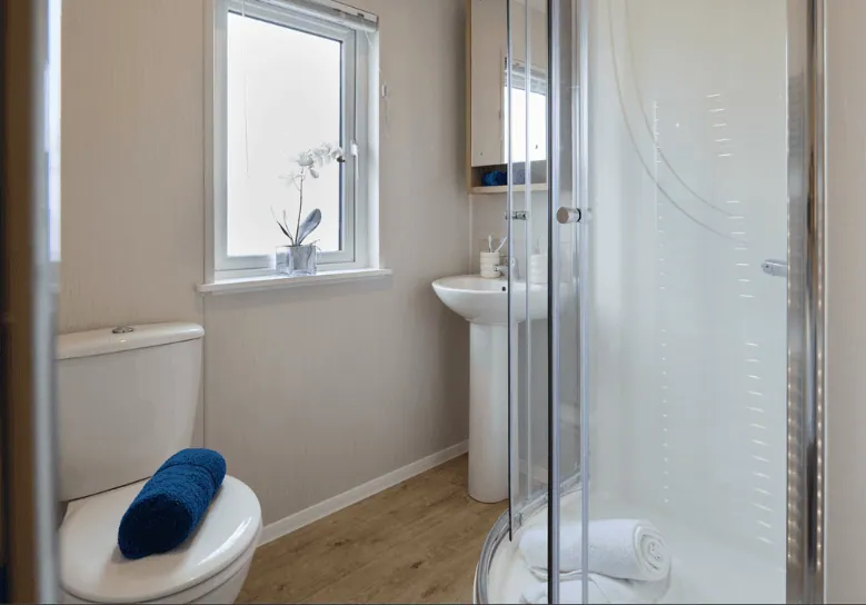 Willerby New Holland: bathroom