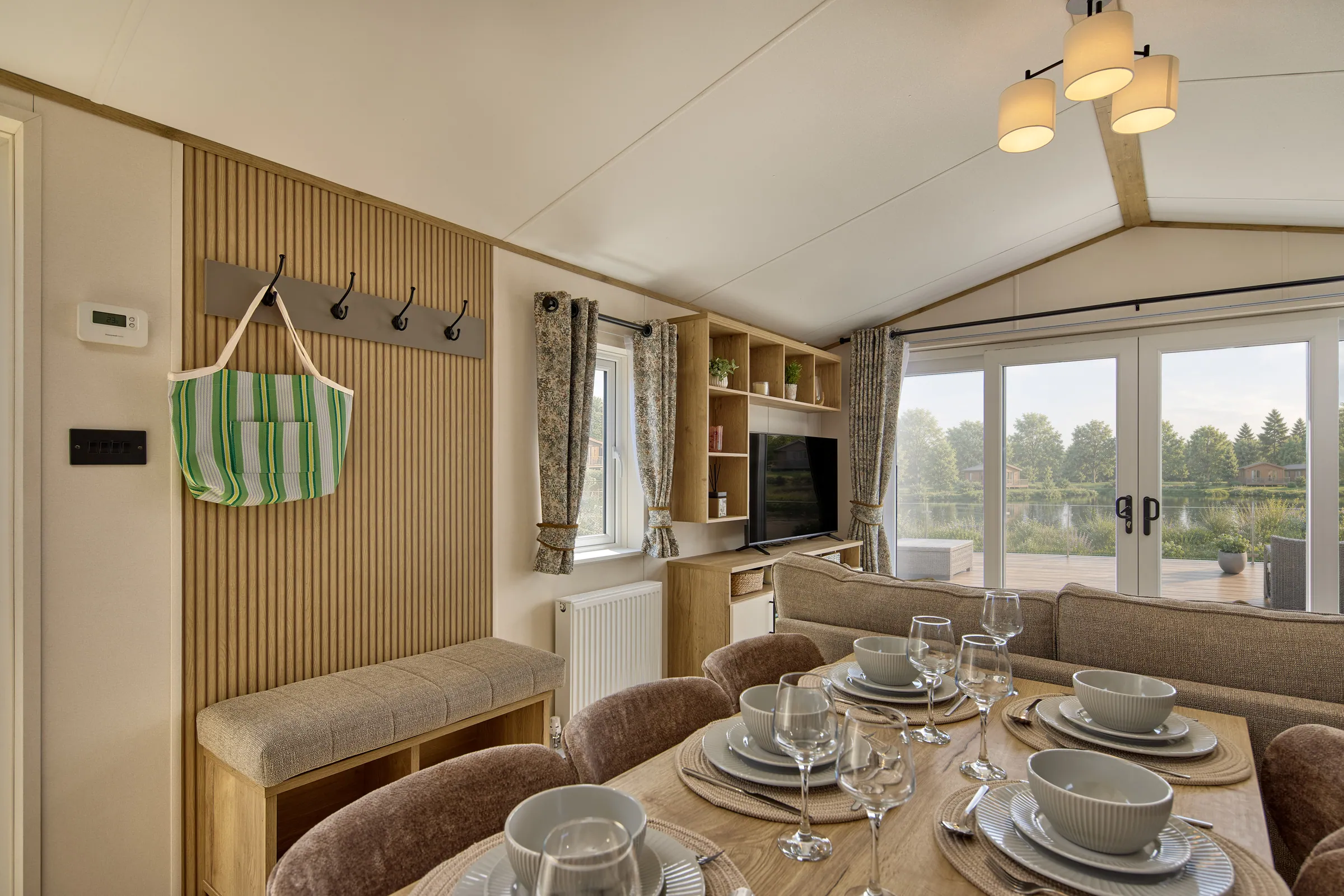 Willerby Woodbridge: dining
